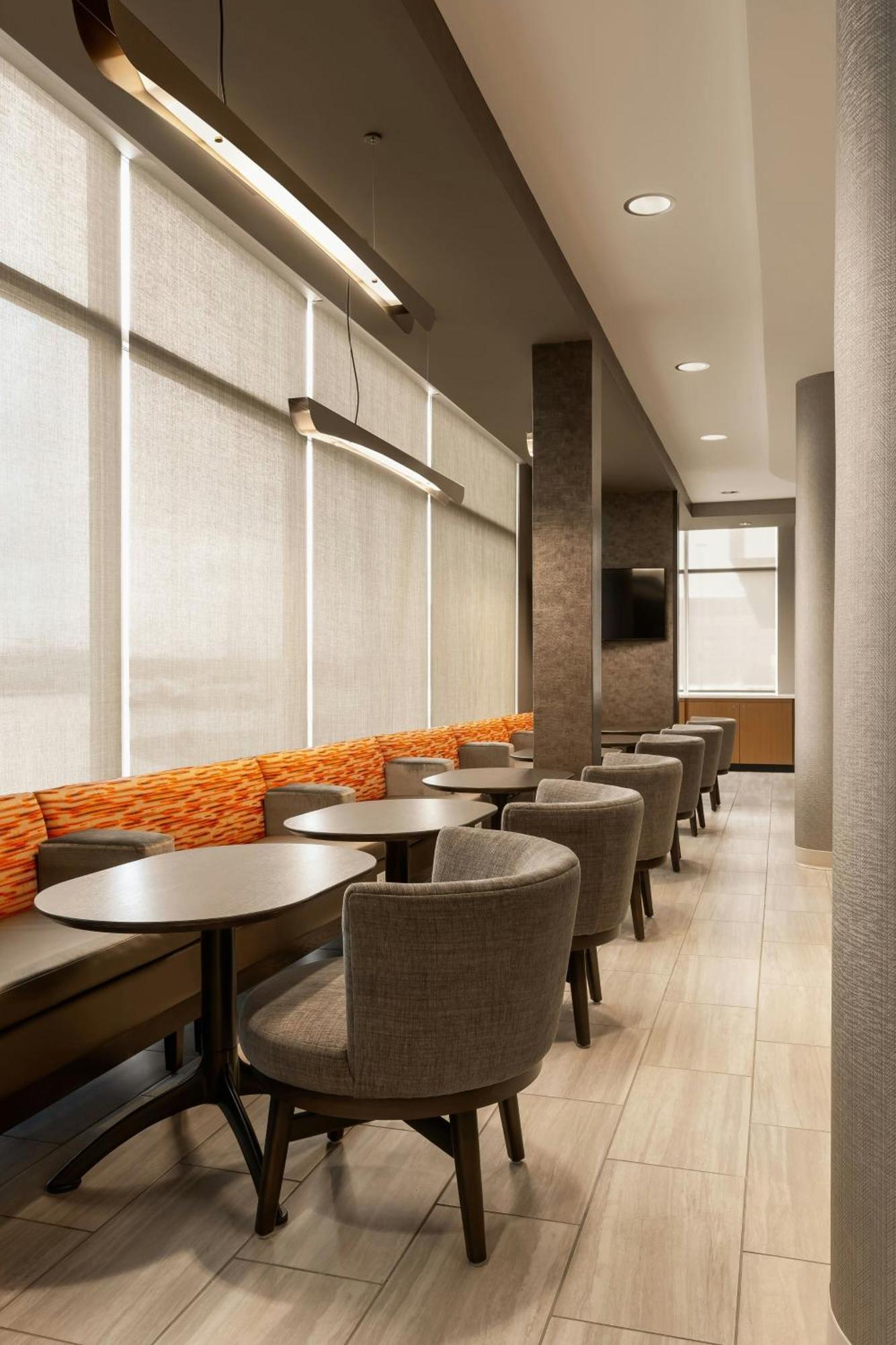 Springhill Suites By Marriott Fargo Extérieur photo